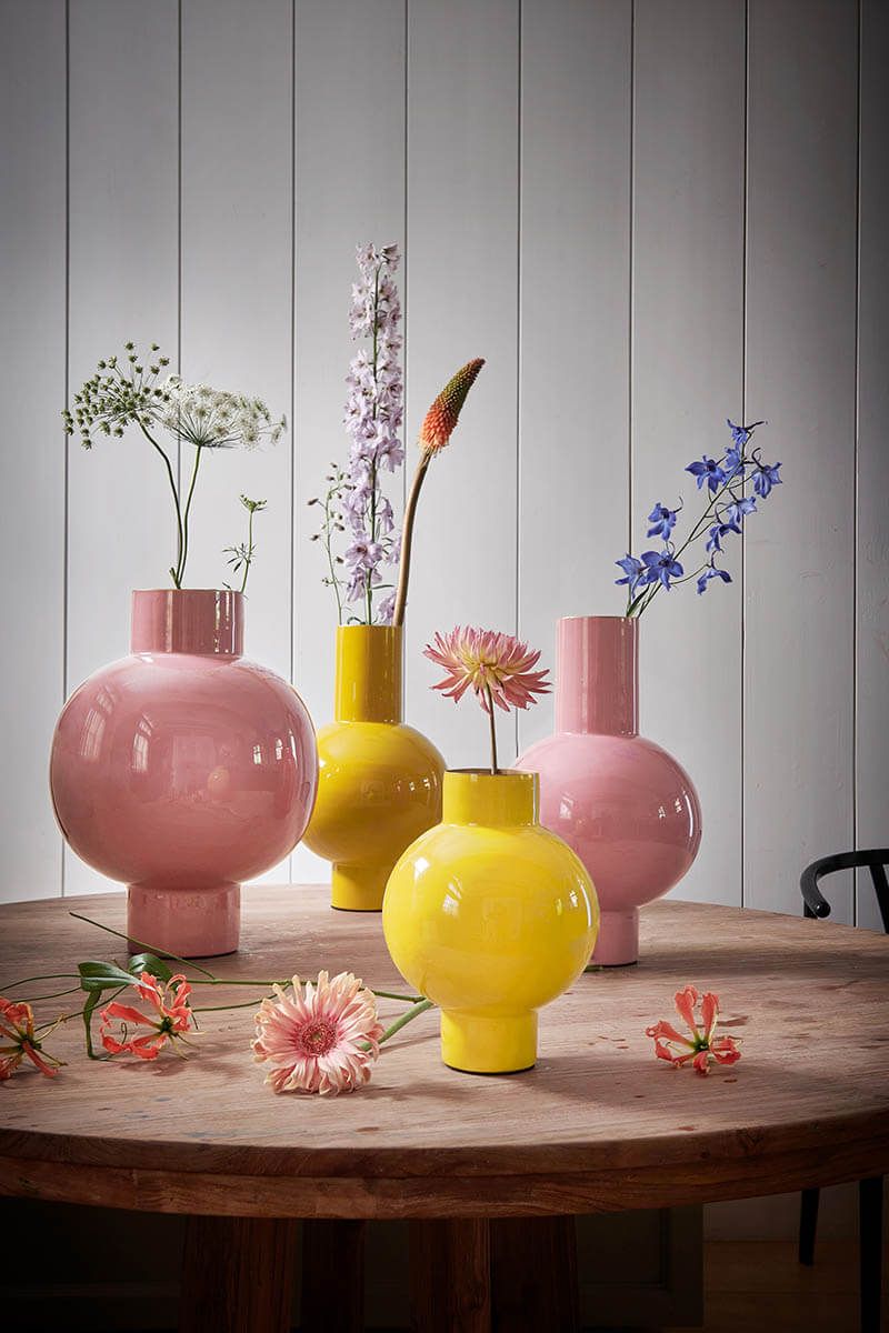 Vase metal medium pink