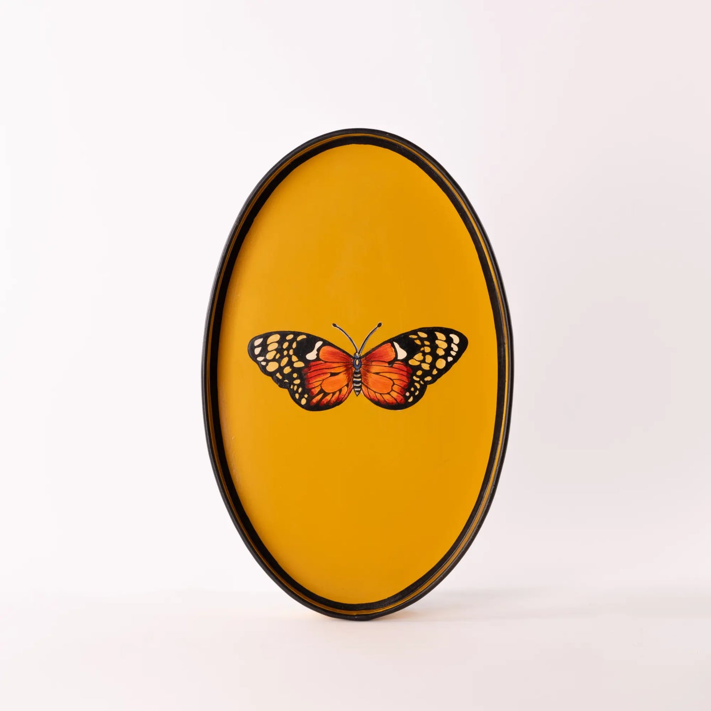 Bandeja de hierro pintada a mano de Flora Mariposa