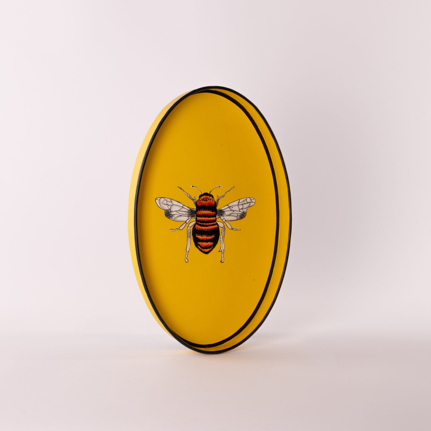 Bandeja de hierro amarilla pintada a mano de Fauna Abeja