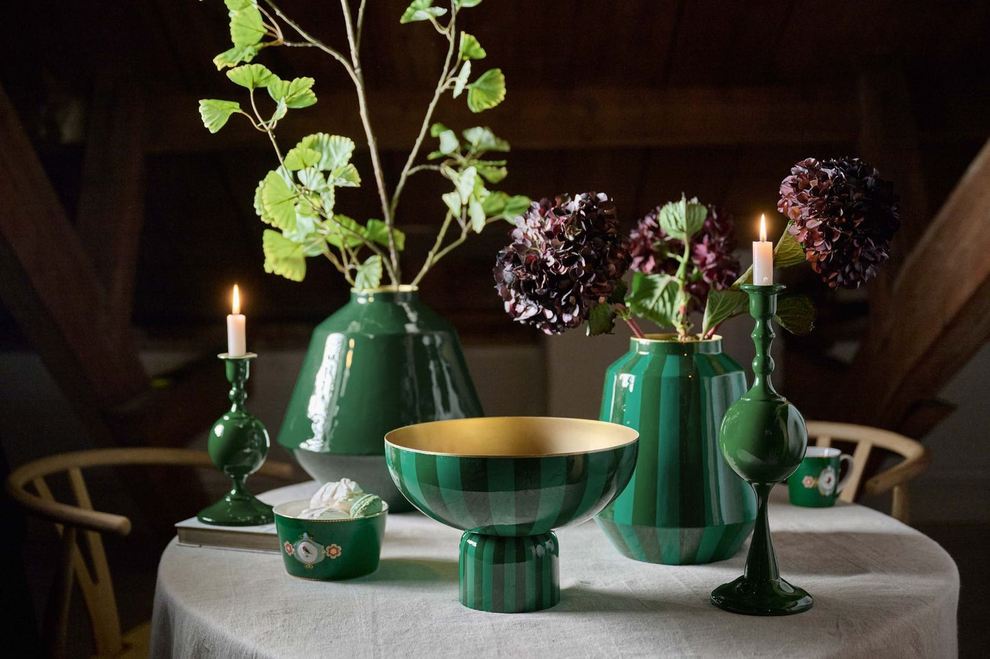 Candelabro Esfera Metálica Pequeña Verde