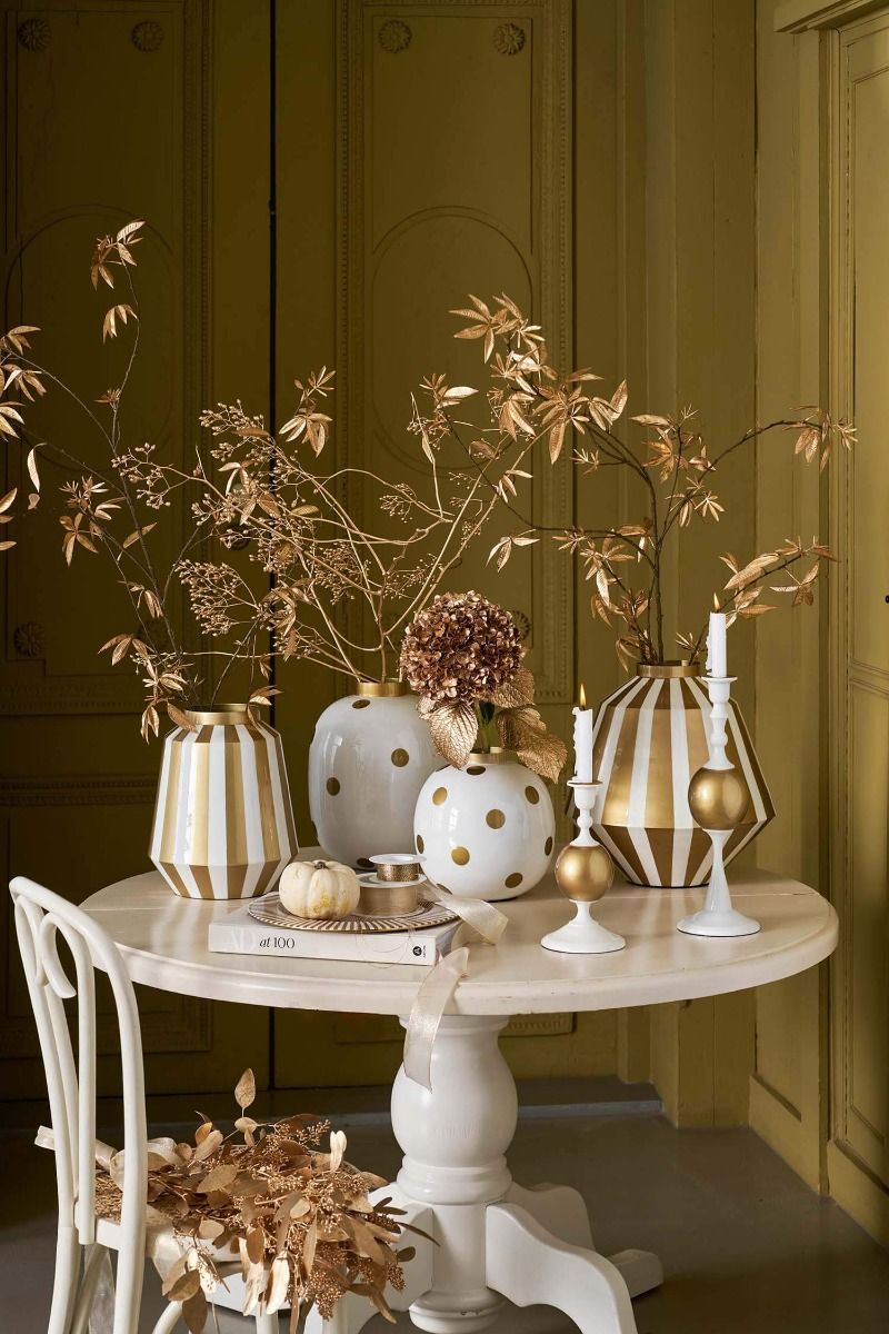 Candelabro Esfera Metal Pequeña Blanco-Oro
