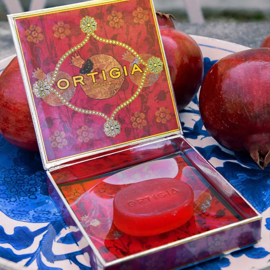 Melograno (Pomegranate) Glass Plate & Soap