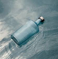 LUCKY BOTTLE