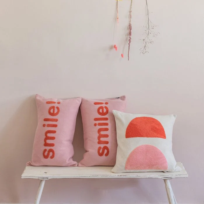 Smile almohada rosa, bordado de aguja de perforación